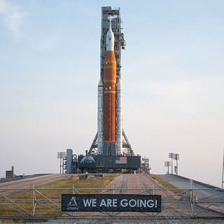 NASA’s Space Launch System (SLS) rocket with the Orion spacecraft aboard is seen atop a mobile launcher at Launch Pad 39B, Wednesday, Aug. 17, 2022, after being rolled out to the launch pad at NASA’s Kennedy Space Center in Florida. NASA’s Artemis I mission is the first integrated test of the agency’s deep space exploration systems: the Orion spacecraft, SLS rocket, and supporting ground systems. Launch of the uncrewed flight test is targeted for no earlier than Aug. 29. Photo Credit: (NASA/Joel Kowsky)