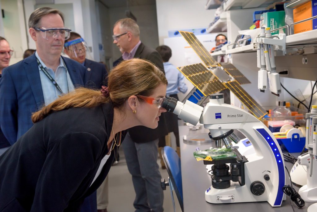 NASA Leaders Tour Ames Campus, Meet with Employees